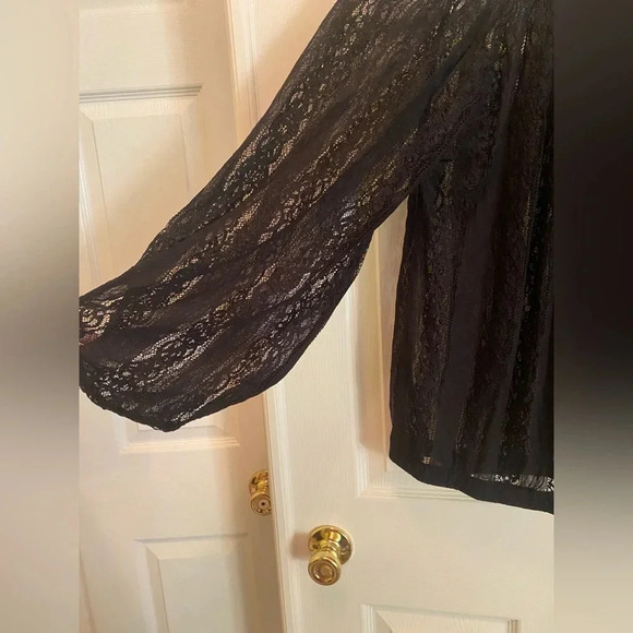 Poof black lace top size small - Picture 8 of 8